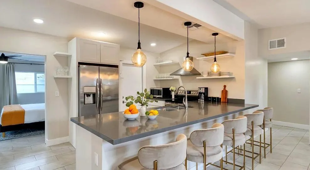 Rose Retreat W/ Coach House-2 Homes-Ig Worthy Scottsdale Semesterbostad