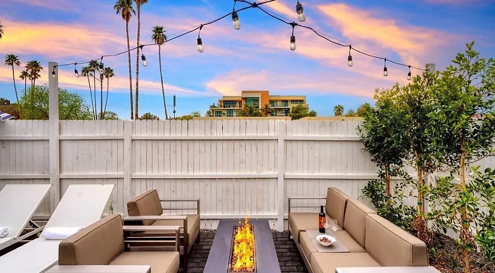 Semesterbostad Rose Retreat W/ Coach House-2 Homes-Ig Worthy Scottsdale